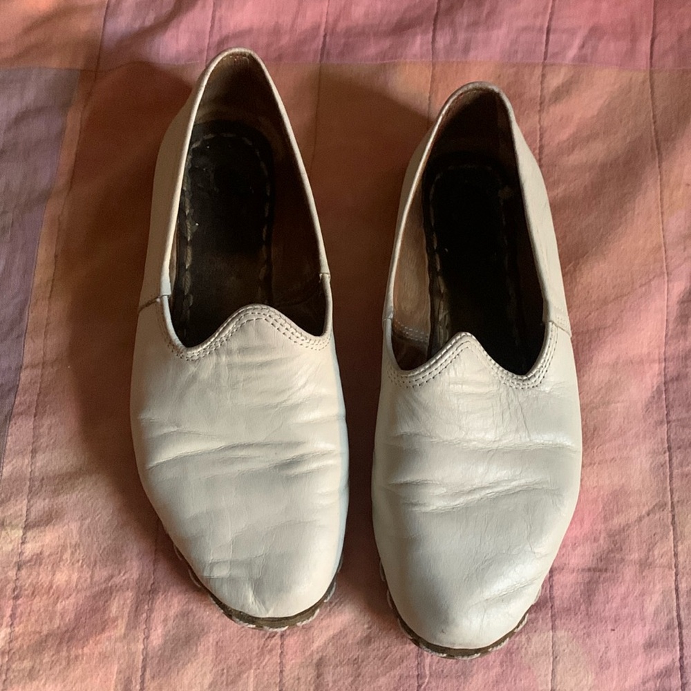 Sabah Shoes, Bone White 39